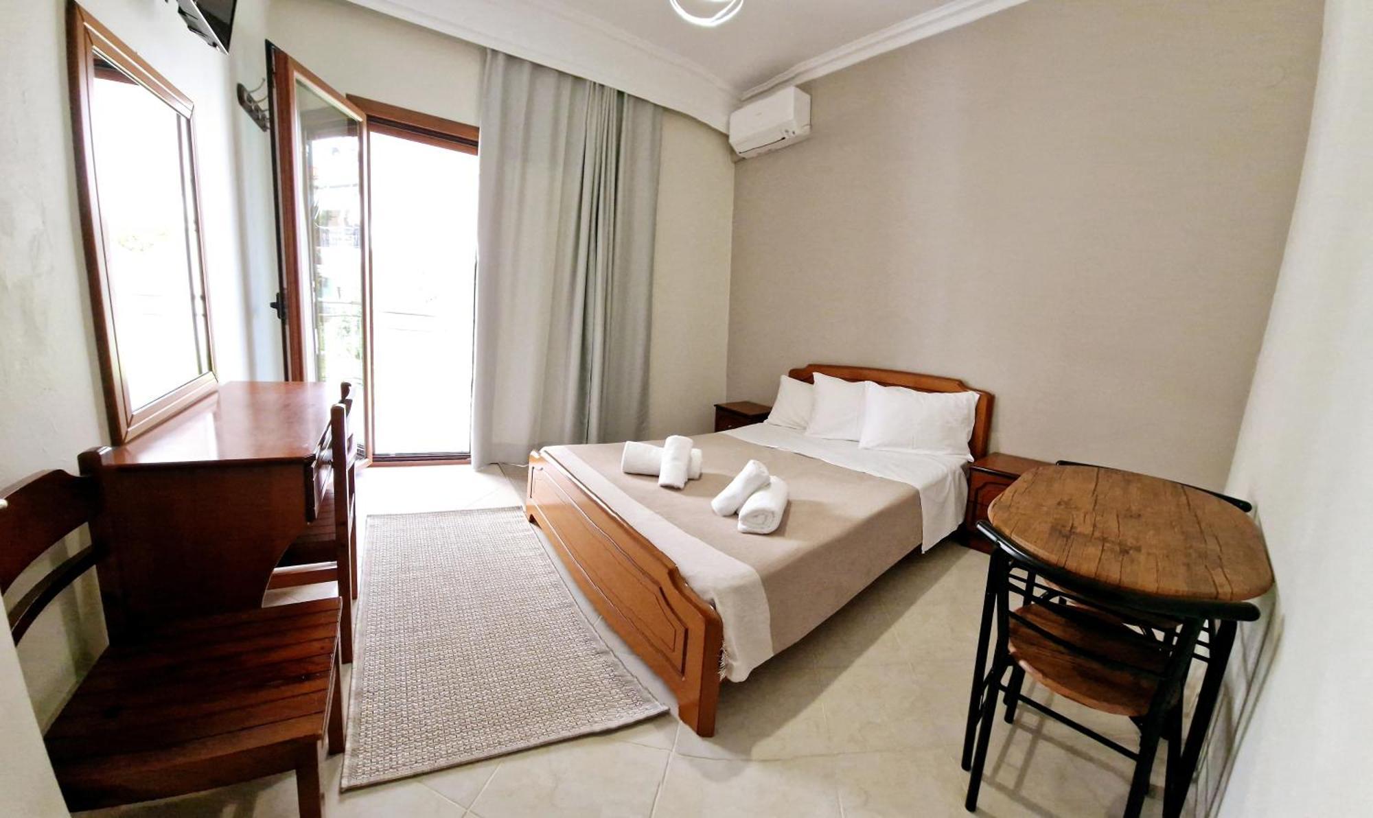 Paradosi Apartments Igoumenitsa Exterior photo
